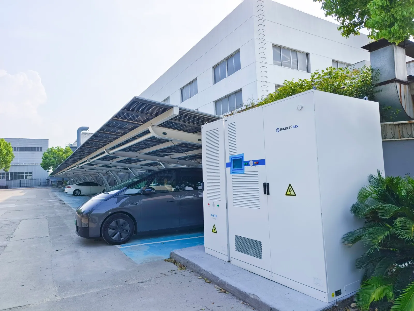 Solar carport with C&I battery storage and EV charging