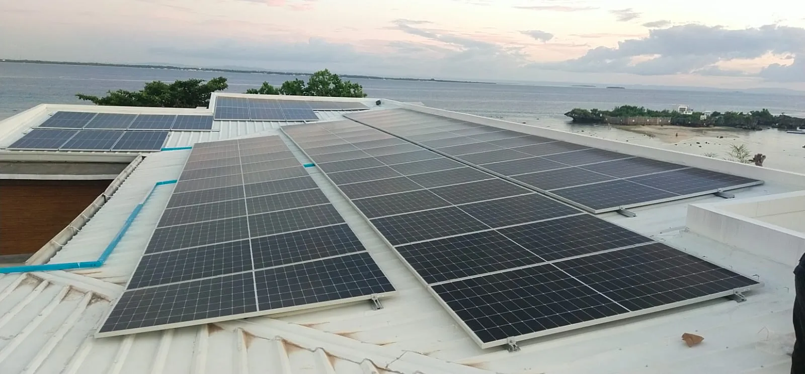 35.2 kW solar + storage hybrid system